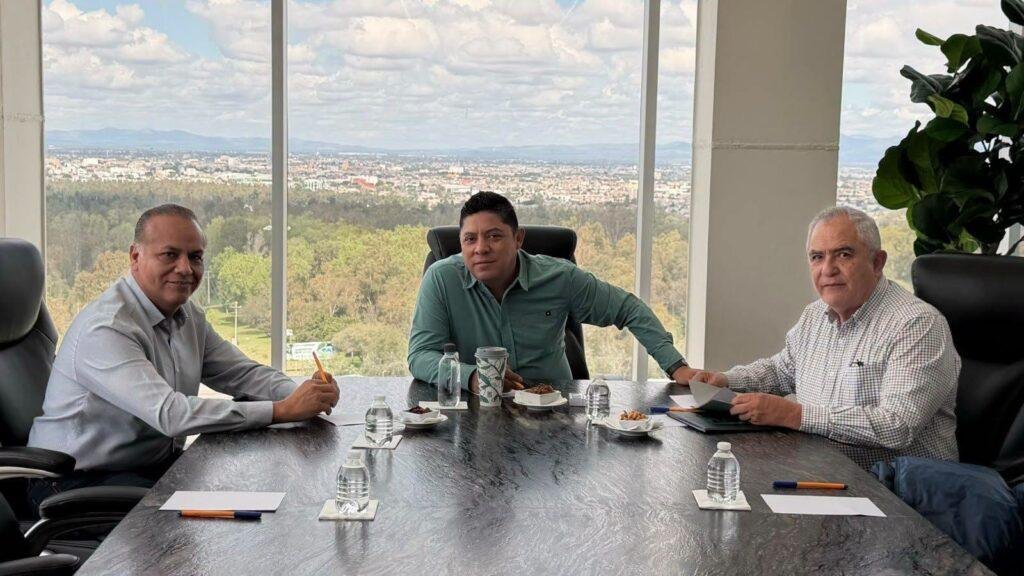 2 RICARDO REUNIÓN